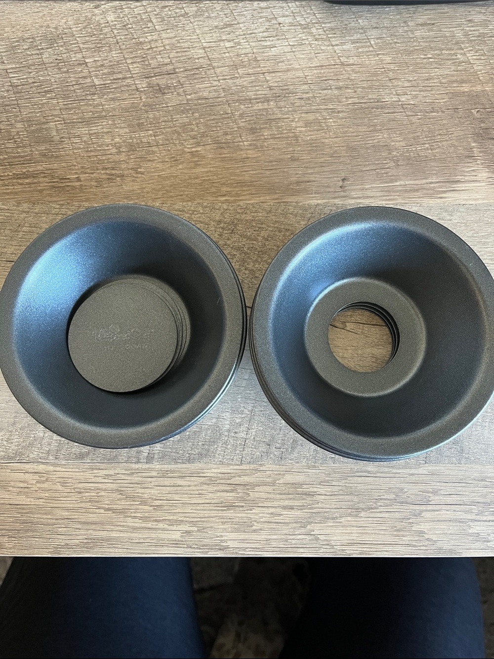 Pampered Chef Metallic Gray Mini Bundt & Angel Food Pan Set - 2 Pack